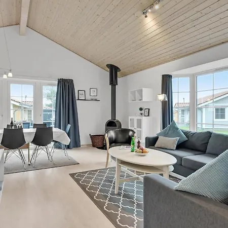 Beautiful In With Wifi Holiday home